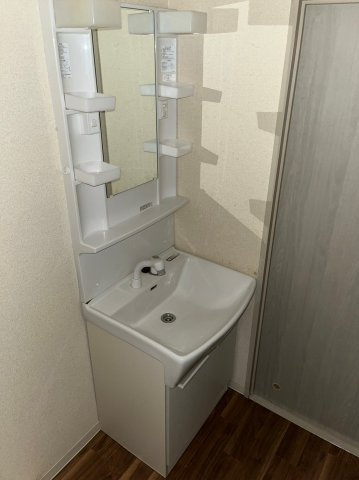 仲介手数料0円ファミーユ城西の洗面所