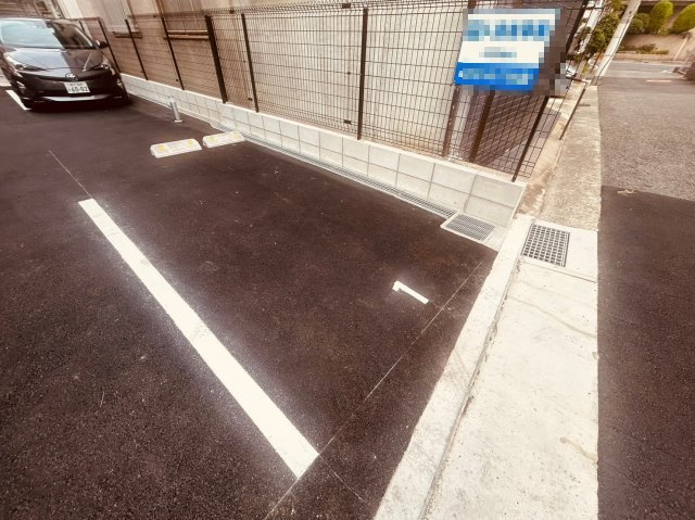Y`sテラスの駐車場