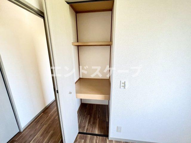 シュガーハイツDの収納|高崎、前橋エリアのお部屋探しはエンドスケープまで！お客様の理想お聞かせ下さい♪