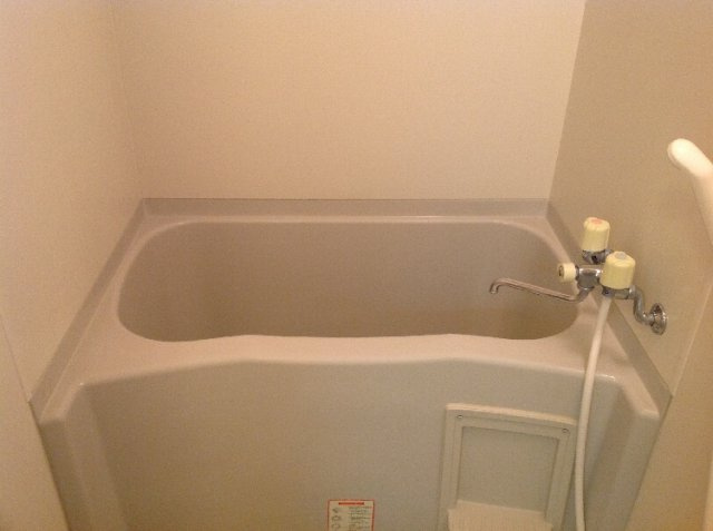 レオパレス北浦の浴室