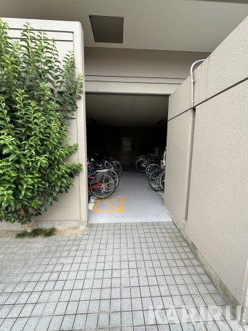 クロスロードのエントランス