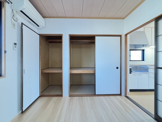 ル・プレジールKの洋室