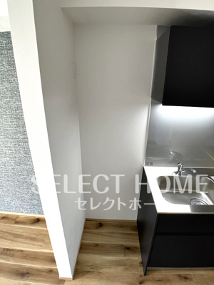  | エスリーアアオ