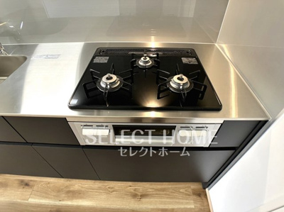  | エスリーアアオ