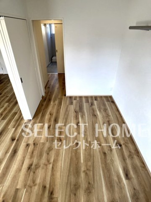 【寝室】 | エスリーアアオ | 広くて明るい寝室