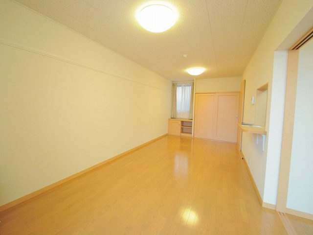 レオパレス小渕の居間・リビング