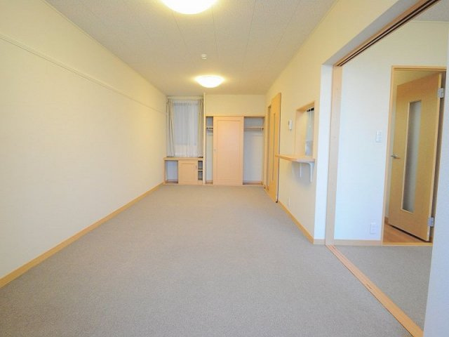 レオパレス小渕の居間・リビング