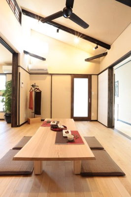 【居間・リビング】 | 深谷市上柴町東7丁目 2760万 中古