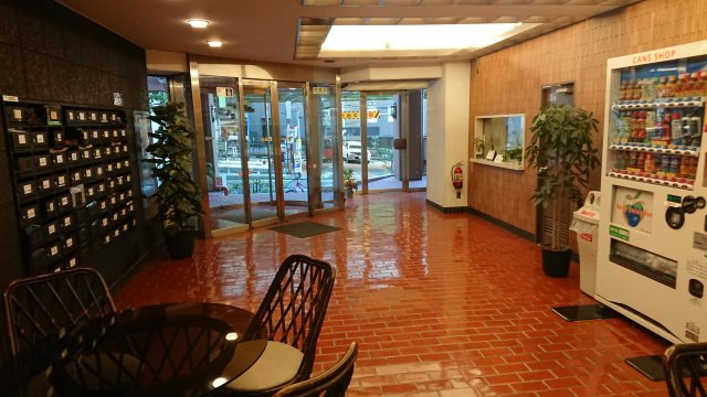 麻布エンパイアマンションのエントランス