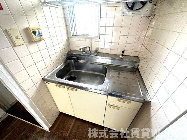 エグゼ川内のキッチン|コンパクトなキッチンで掃除もラクラク