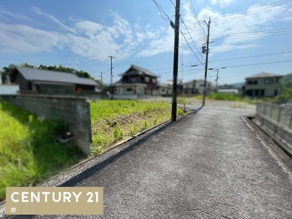 海南市野上中　土地の前面道路含む現地写真