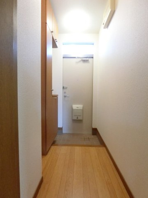 【玄関】 | モクレレ