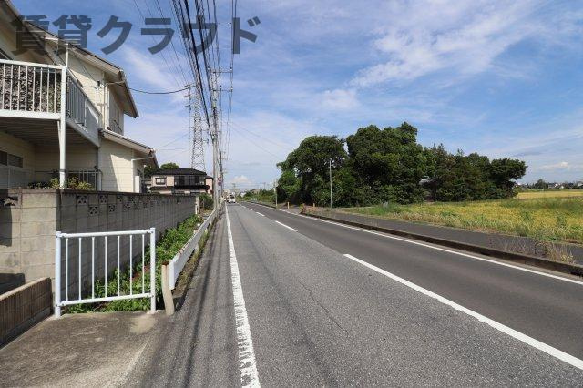 メープル・グローブの周辺