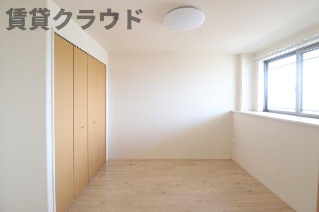 メープル・グローブの寝室|落ち着いて過ごせるお部屋なので、寝室にいかがでしょうか
