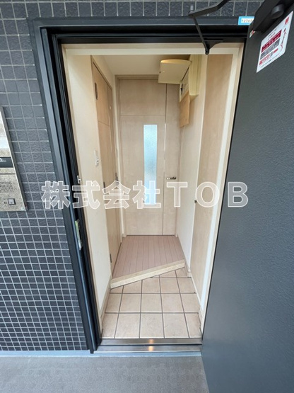 【玄関】 | リジノワール千歳烏山 | ※同間取り別号室写真