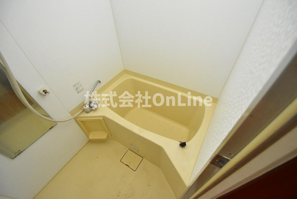 宝持住宅南棟の浴室