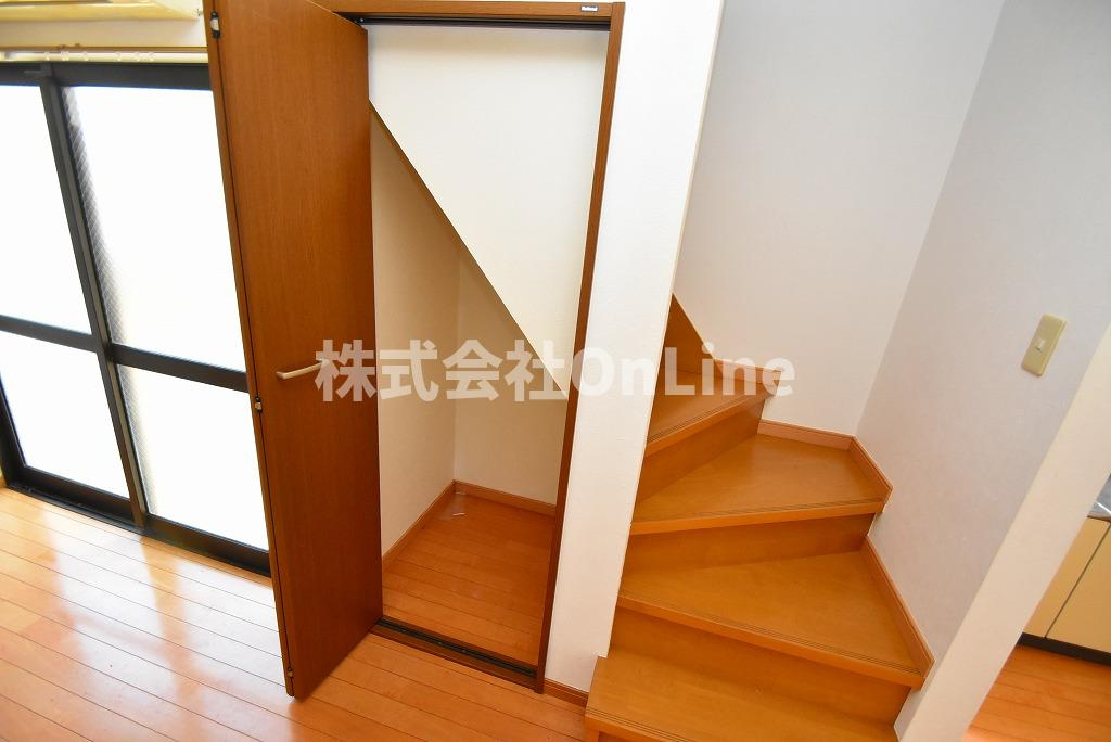 宝持住宅南棟の内装