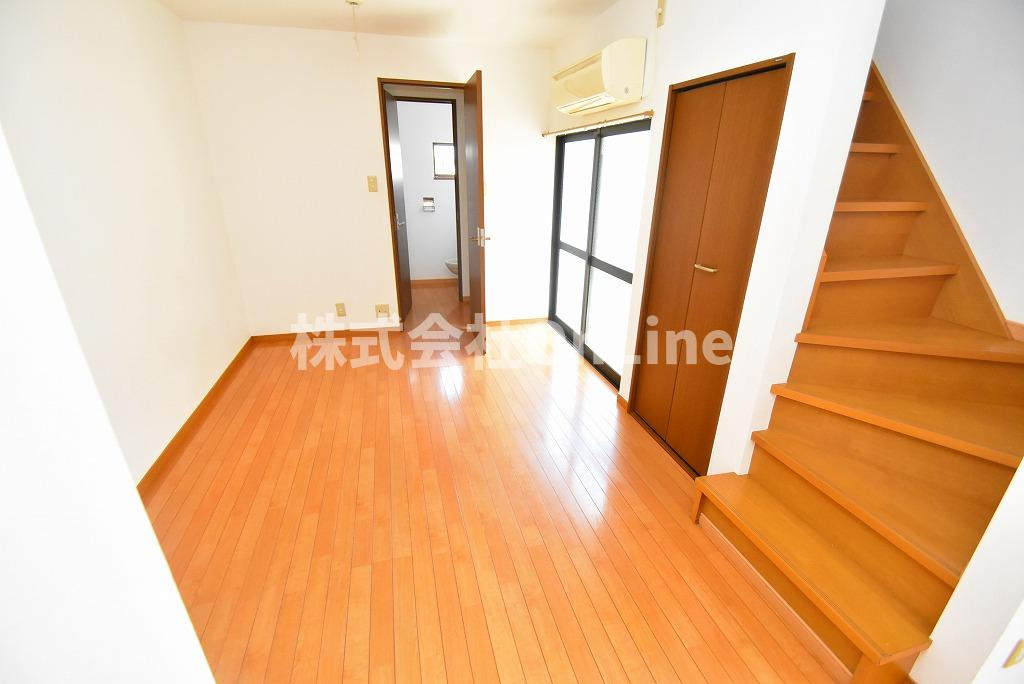 宝持住宅南棟の内装