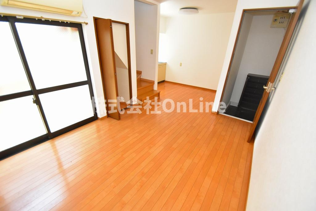 宝持住宅南棟の内装