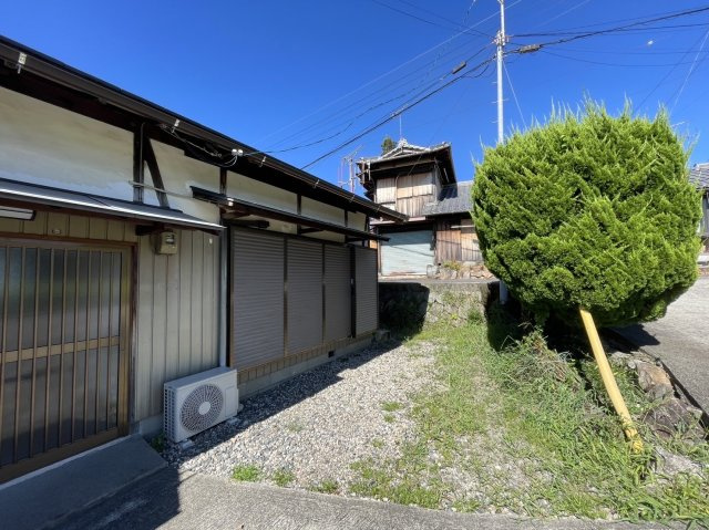 嘉美屋貸家1の庭