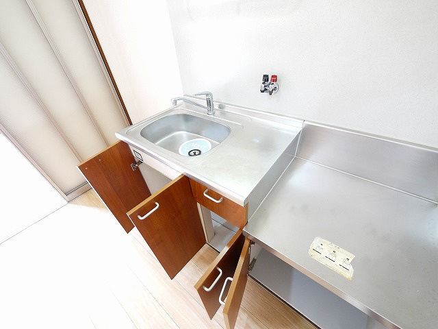 ドミール佐保台のキッチン|きれいなキッチンです