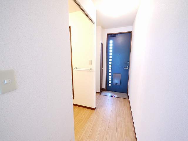 ドミール佐保台の玄関|玄関です