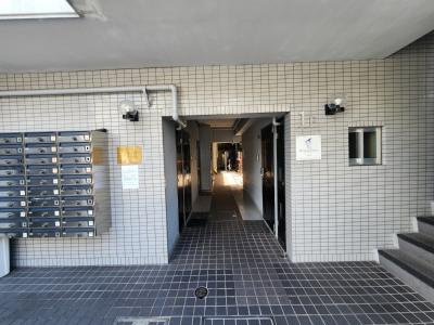 MIBUL30（ミブル30）のエントランス