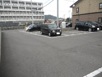 【駐車場】 | エヴァグリーン南斎院