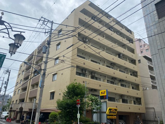 ディナ・スカーラ新宿の外観