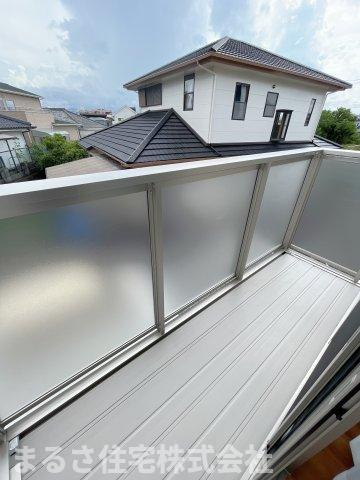 大字恒久　B号棟　未入居戸建てのバルコニー