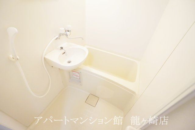 レオパレス古城の浴室