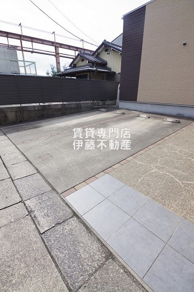 グランビル上小田井の駐車場