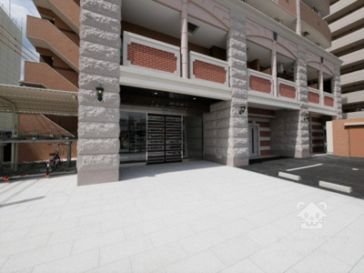 【エントランス】 | Luxe難波西Ⅰ | 建物の内部です