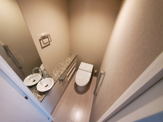 【トイレ】 | ザ・パークハウス神戸トアロード | 落ち着いたトイレです