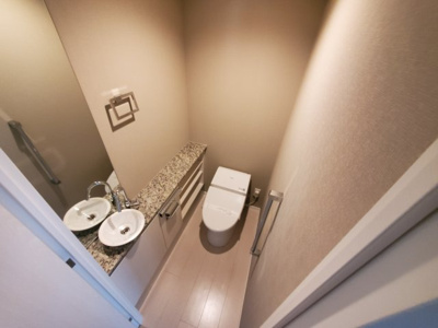 【トイレ】 | ザ・パークハウス神戸トアロード | 落ち着いたトイレです