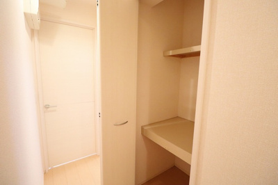 【収納】 | サニーヒル | 廊下物入れ