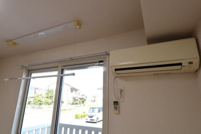 【設備】 | サニーヒル | 室内物干し・エアコン
