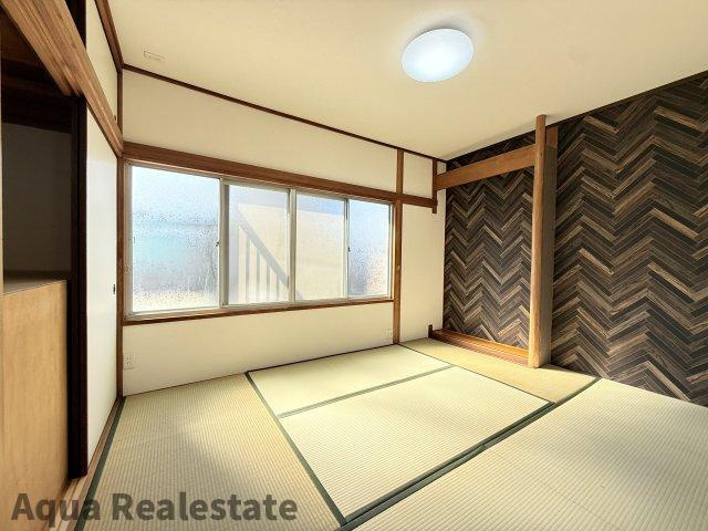 高松市上福岡戸建ての寝室|落ち着いた色調の寝室です