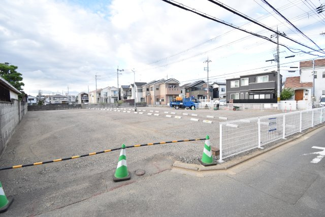 羽束師鴨川町　月極駐車場