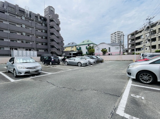 【駐車場】 | 敷地内駐車場ただいま空き無し。近隣駐車場探しもお手伝いいたします