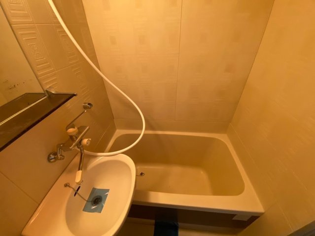【洗面所】 | ピアッツァK | 退去前のため現況を優先します