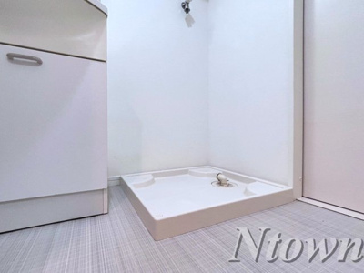 【設備】 | ラハト今池 | 洗濯機置き場です