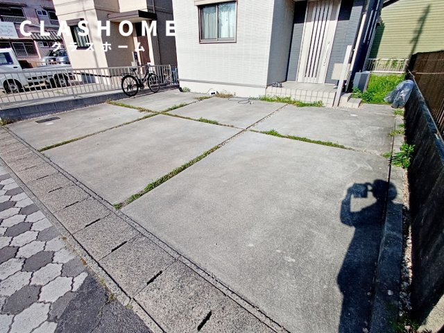 新田町戸建借家　　　刈谷市の賃貸ならクラスホーム刈谷店の駐車場