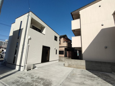 【外観】 | 東岩槻駅前ドリームハウス | ★駅まで2分★宅配BOX★デザイナーズ★システムキッチン★