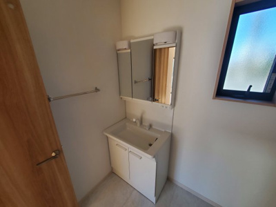 【独立洗面台】 | 東岩槻駅前ドリームハウス | 独立洗面化粧台付き