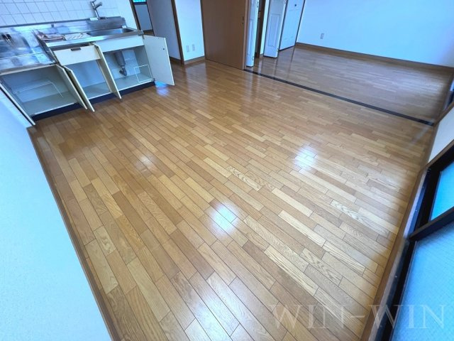 ウィンフィールド曙の居間・リビング