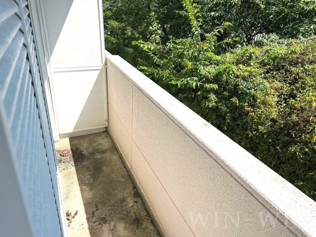 山田共同住宅のバルコニー