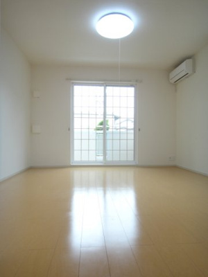 【居間・リビング】 | グランドソレイユ