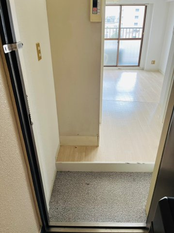 仲介手数料0円G1ビル浅間町の玄関