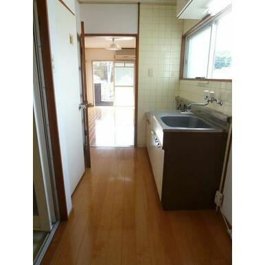 【キッチン】 | ファミール千本杉 | キッチンでお料理をお楽しみください